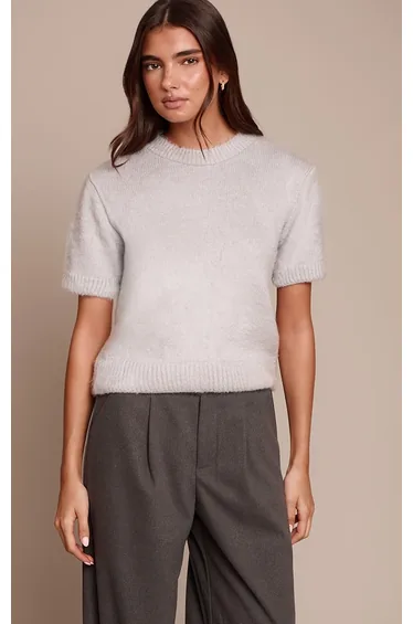 سترة بريتي ليتل ثينق رمادي محبوك بأكمام قصيرة