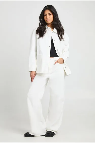 The High Waist Straight Leg Jean - white