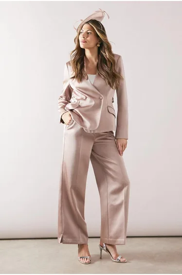 Collarless Double Breasted Blazer