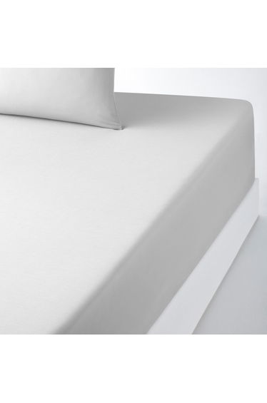 SCENARIO Plain Polycotton Fitted Sheet