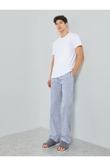 Men Solid Relaxed T-Shirt and Checked Pyjama Set