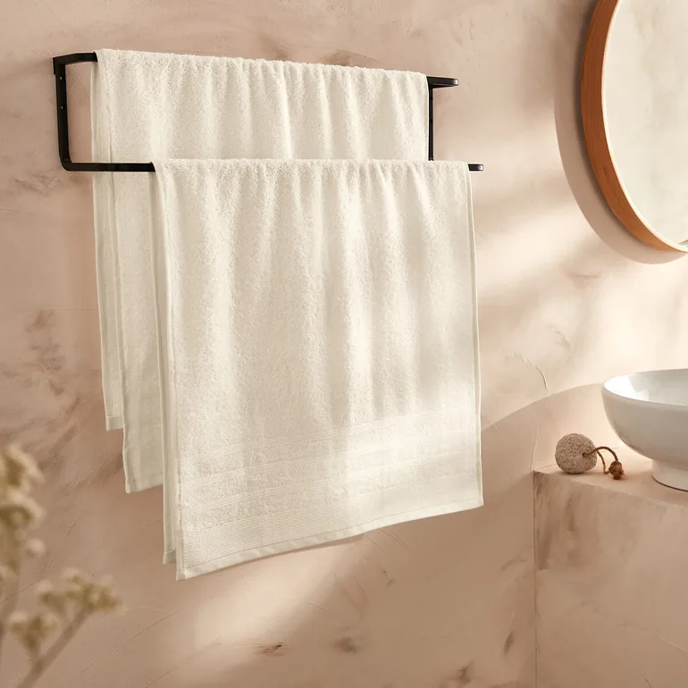 Set of 2 Zavara 100% Cotton Towels