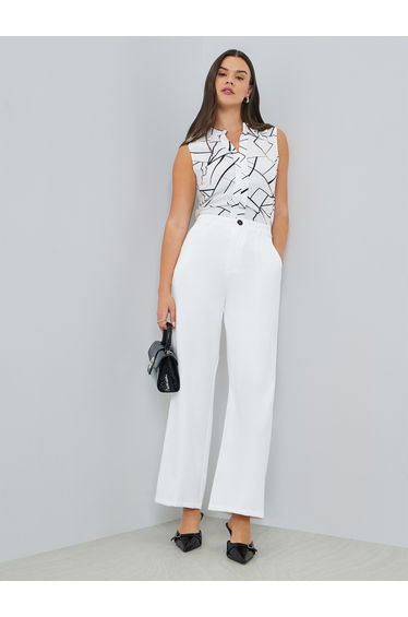 White Solid Straight Leg Trousers