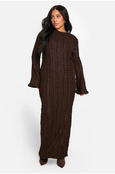 PLUS TEXTURED FLARE SLEEVE MAXI DRESS