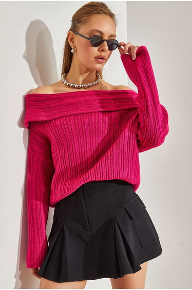 Women's Ruffle Collar Sweater