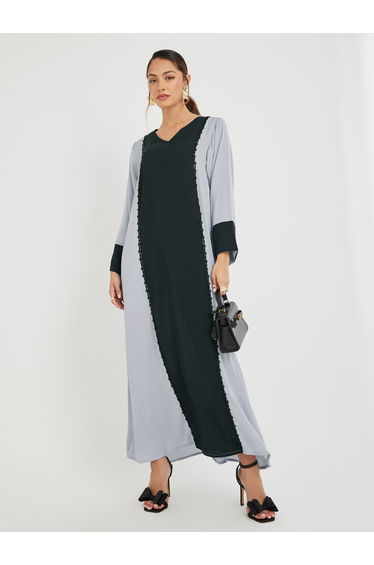 Color Block V Neck Jalabiya with Lace Trim