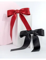 Brushworks Satin Hair Bow Duo – Red & Black - 6