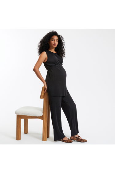 Sleeveless Maternity T-Shirt