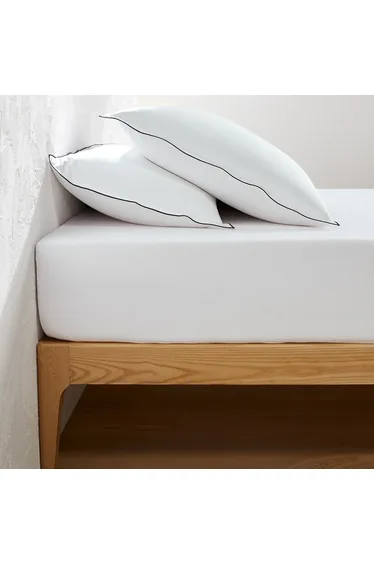 شرشف سرير قطن ساتان مغسول سادة بحواف مطاطية