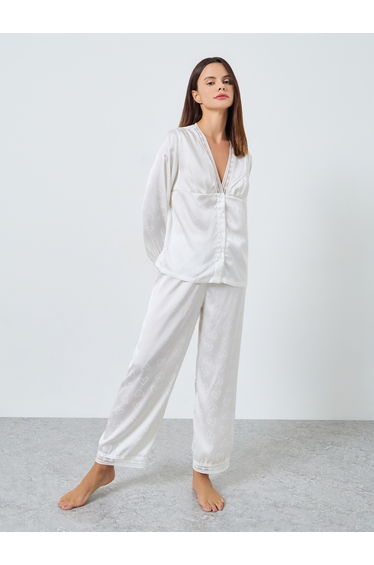 Satin Heart Jacquard Buttoned Shirt and Pyjama Set