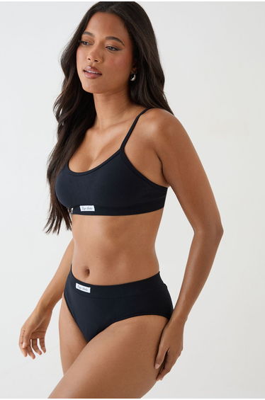 DSGN Studio Seamless Scoop Neck Bralette And Knicker Lingerie Set - black