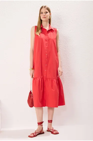 فستان قميص ميدي بقصة مستقيمة بأزرار بأزهار 