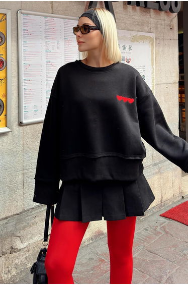 Black 3 Heart Printed Stitching Women's Crop Sweatshirt