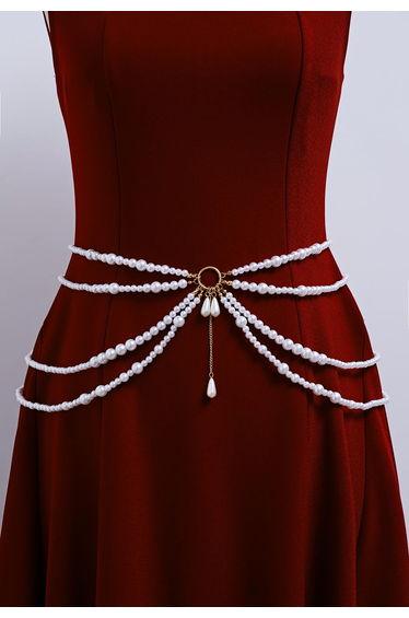 Layered Pearl-Inspired Chain Belt
