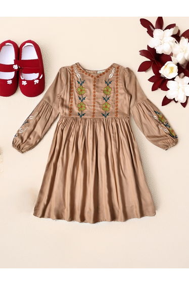 Floral Embroidered Round Neck Knee-Length Dress