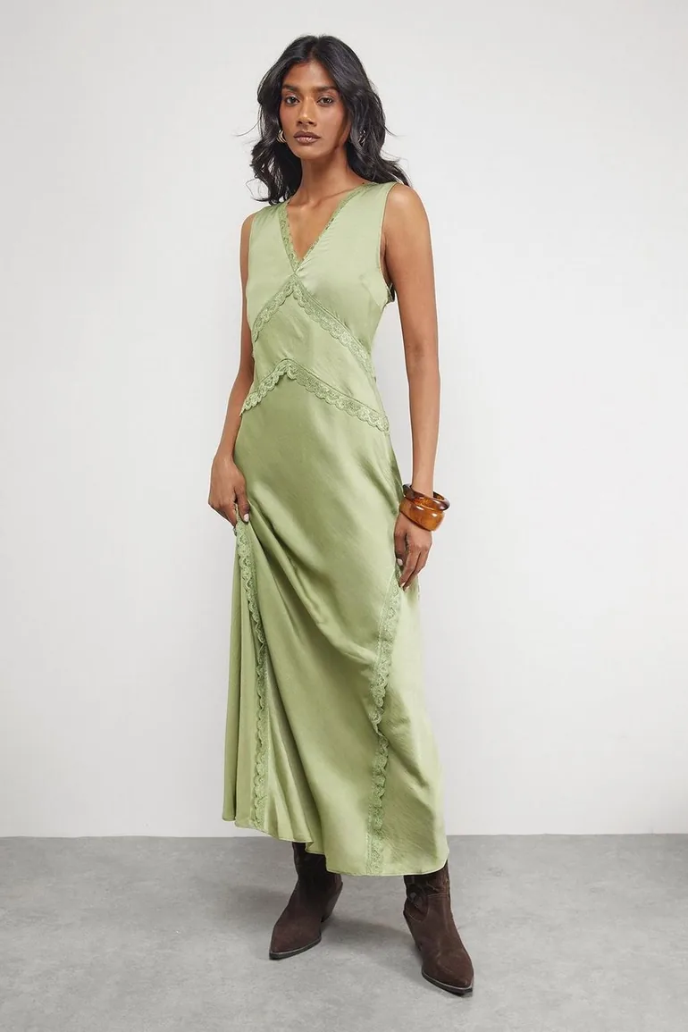 contrast lace slip dress Western Style Women's Vacation Contrast Lace A-Line Slip Dress  Effortless  Elegance for Your Getaway