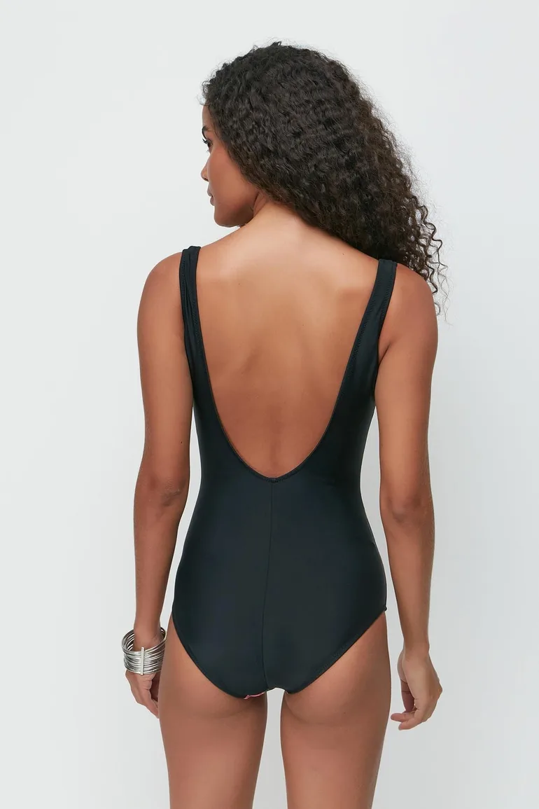 U Neck Swimsuit - 3