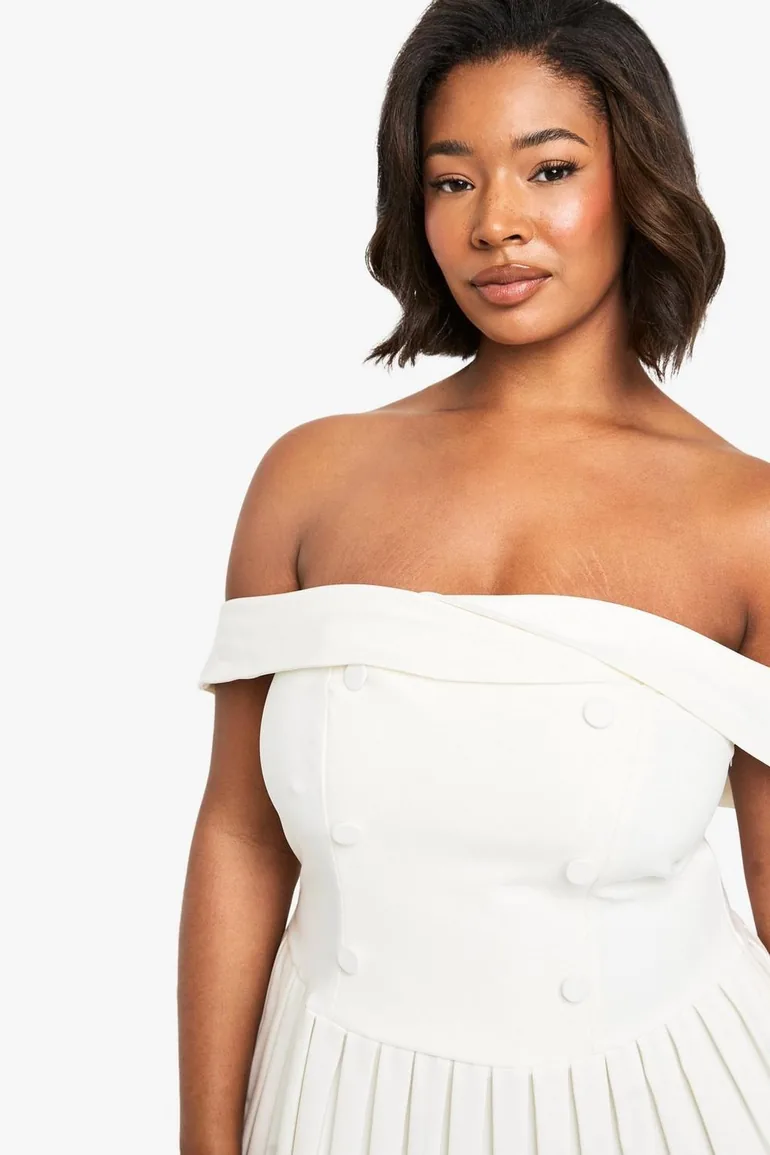 Plus Occasion Tailored Off Shoulder Skater Dress - white Boohoo : Dresses : VogaCloset Bahrain Plus Occasion Tailored Off Shoulder Skater Dress - white Boohoo : Dresses : VogaCloset Bahrain