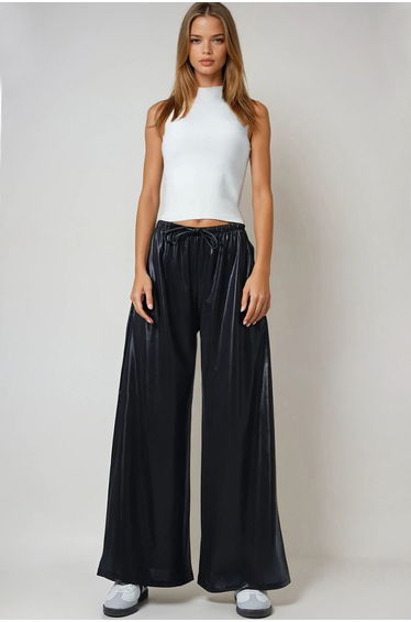 Women's Black Double Pocket Faux Leather Wide Leg Trousers