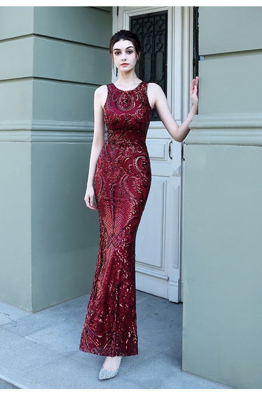 Open Back Flower Lattice Sequined Gown in Burgundy
