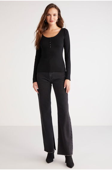 Zazana Women's Ribbed Look, Deep Round Neck Buttoned Black Blouse That Covers The Body Completely