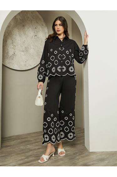 Embroidered Schiffli Balloon Sleeve Collared Shirt