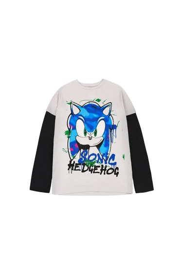 تيشيرت ولادي بأكمام طويلة بطبعة غرافيتي