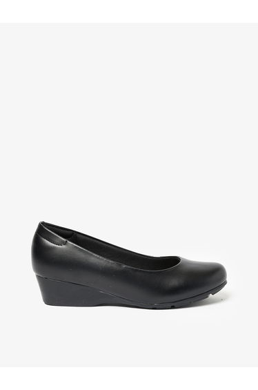 Solid Slip-On Wedge Heel Shoes