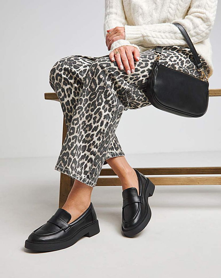 Plain Chunky Loafer Wide Simply Be : Flats : VogaCloset Kuwait