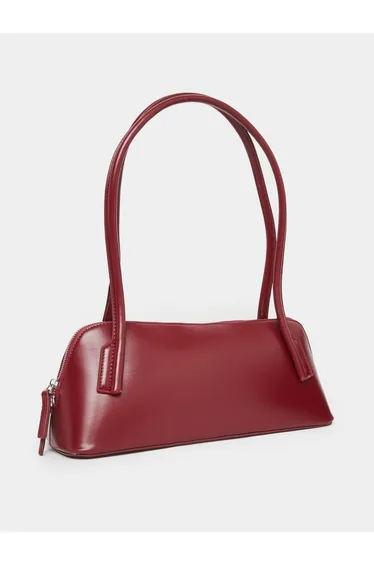 حقيبة كتف ستايلي باللون الأحمر