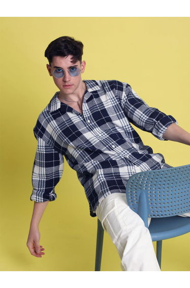 Men Checked Relaxed Fit Shirt