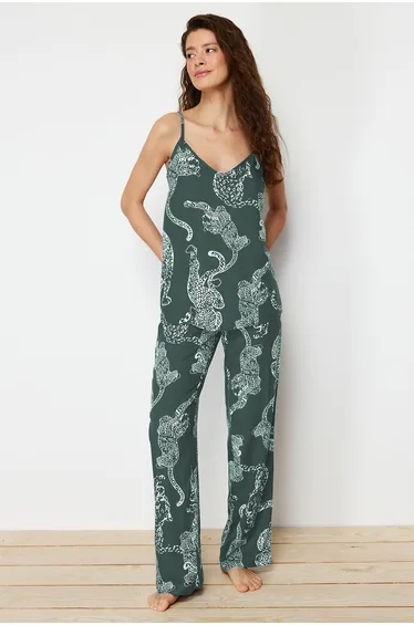 Green Tiger Patterned Rope Suspender Viscose Woven Pajama Set