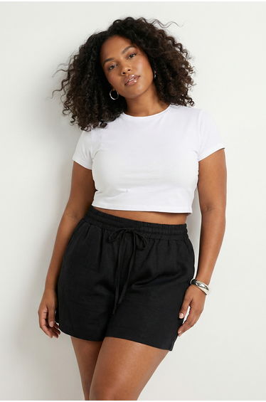 Beach Wear Black Muslin Woven High Waist Shorts & Bermuda