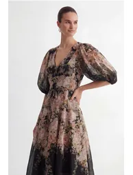 فستان سانفير شيفون أسود ميداكسي على شكل حرف A بطبعة أزهار - 5