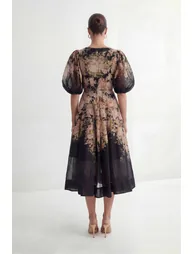 فستان سانفير شيفون أسود ميداكسي على شكل حرف A بطبعة أزهار - 4