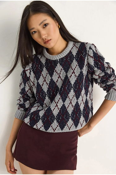 LUCCI Women’s Crew Neck Knitted Sweater with Diamond Pattern