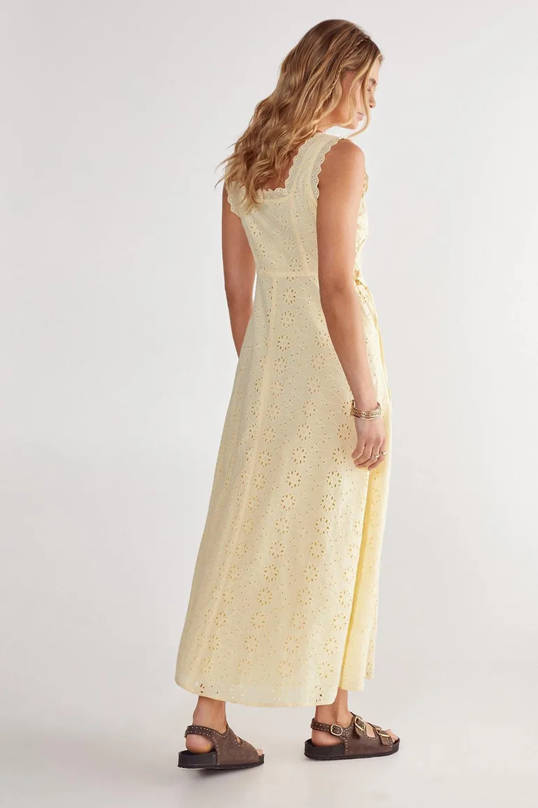 designer tailored dresses Linda sheath short wedding dress Color:Blush Bloom Simple Sweetheart Neck Short