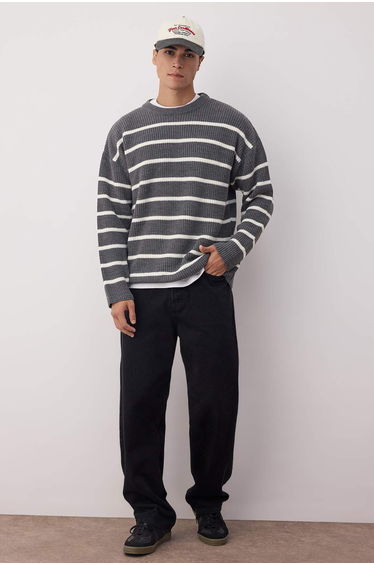 Anthracite Oversize Crew Neck Striped Sweater