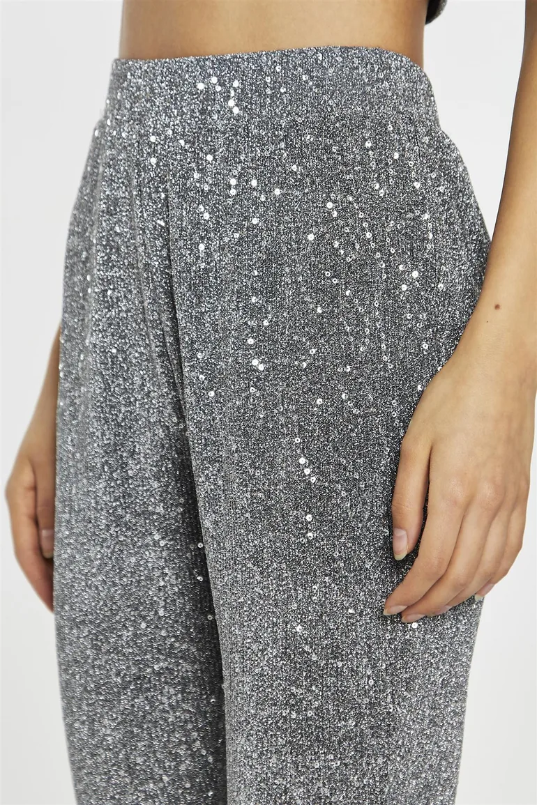 بنطلون بليسية بحافة واسعة مزين بالترتر فضي  - 3