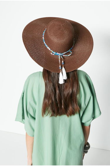 Straw Beach Hat product thumbnail 3
