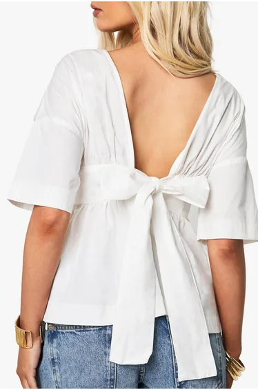 توب بوهو أبيض بأكمام متوسطة الطول