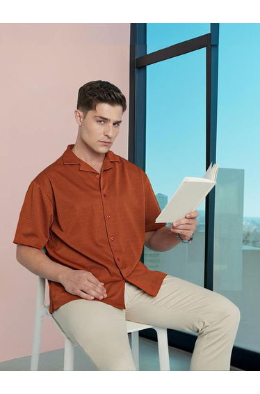 Men Textured Cuban Collar Relaxed Fit Shirt