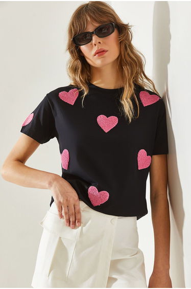 LUCCI Heart Pattern Embroidered Crew Neck T-Shirt
