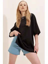T-Shirt - Black - Oversize - 1