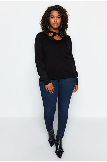 Black Window/Cut Out Detailed Knitwear Sweater