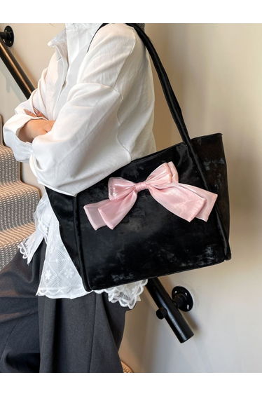 Black Velvet Shoulder Bag with Pink Bow