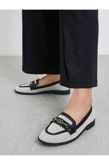 حذاء فلات ستايلي متعدد الألوان