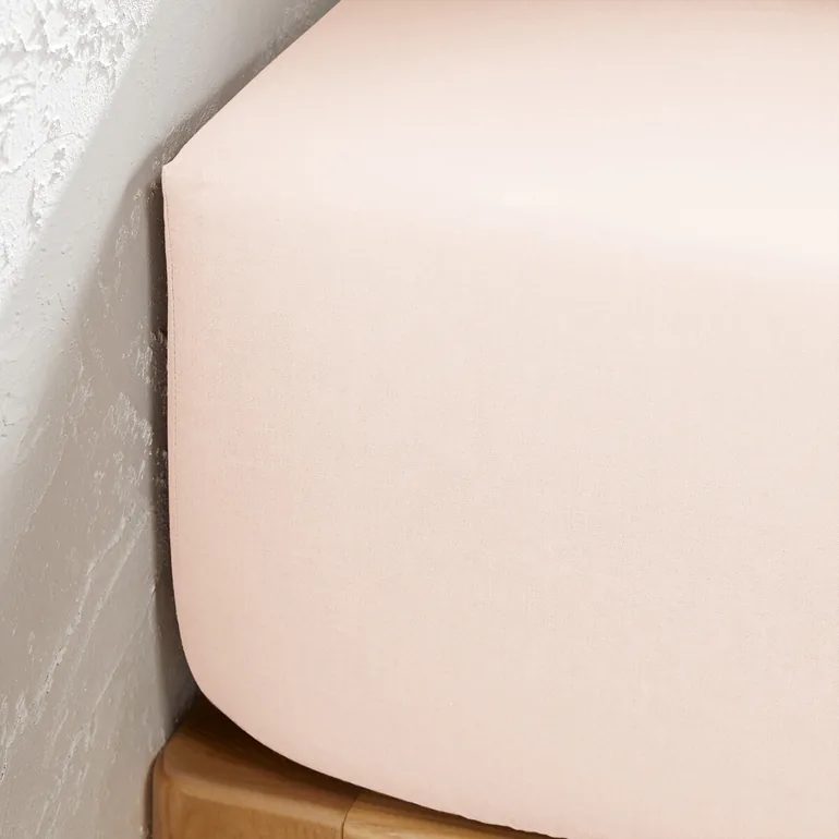 شرشف سرير بولي قطن سادة بحواف مطاطية بإرتفاع 25سم - 1