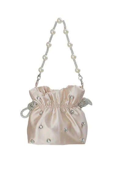 حقيبة كتف شيك ويش باللون البيج