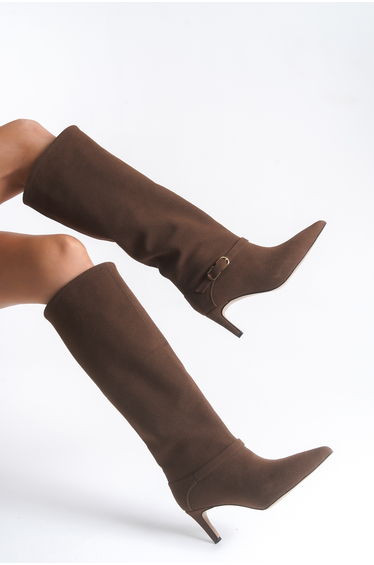Brown premium suede boot